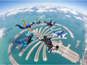 Jejeran tempat paling baik untuk skydive di Asia