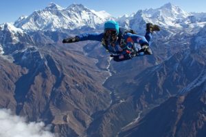 Jejeran tempat paling baik untuk skydive di Asia