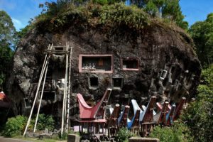 Merasakan Sensasi Negeri di Atas Awan di Toraja