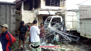 ledakan-gerai-pizza-hut-delivery-phd-pondok-melati