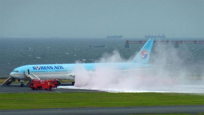 Korean airlines mengeluarkan asap 319 Penumpang dan kru di evakuasi