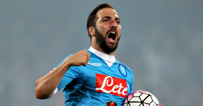 Liverpool selesaikan transfer Higuain?