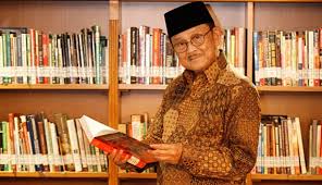 Ini Komentar BJ Habibie Tentang Film Rudy Habibie