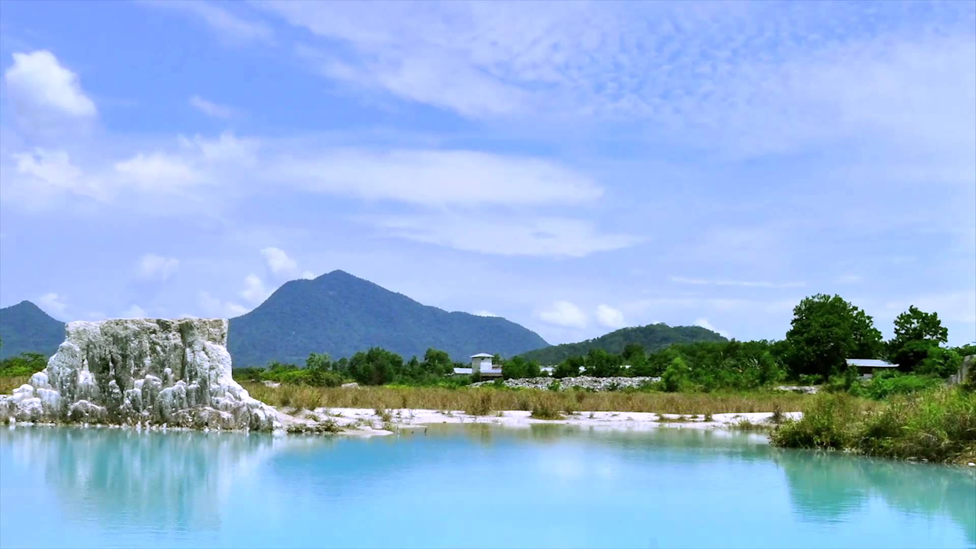 Si Danau Biru Singkawang