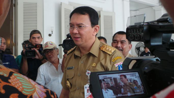 ahok senang masalah sampah dki di bawa ke pengadilan