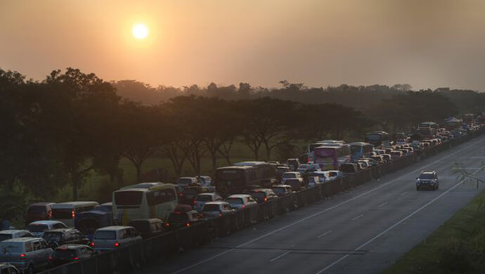 Kurang Lebih 12 Orang Meninggal Ketika Macet Parah Brebes