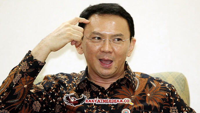 idul-adha-ahok-sumbang-7000-kg-daging-sapi