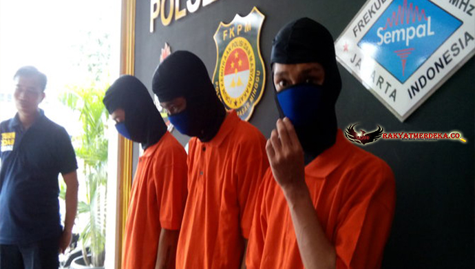 Geng Motor Menangis Saat Diperiksa Oleh Polisi