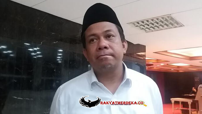 fahri-hamzah-heran-jokowi-suka-ambil-keputusan-yang-melanggar-hukum