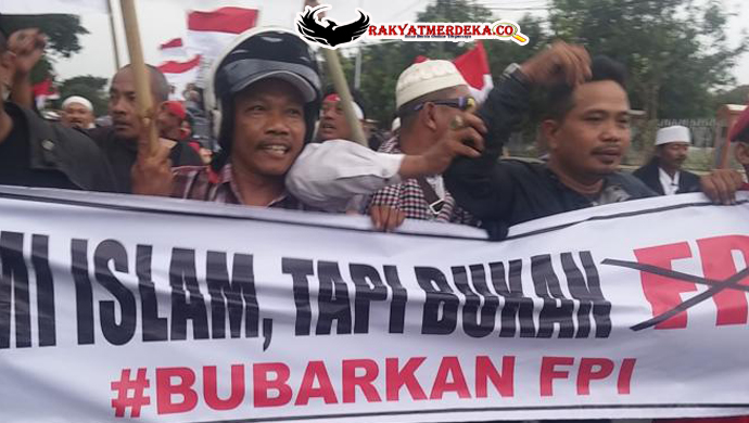 rizieq-shihab-di-tolak-mentah-mentah-oleh-warga-surabaya