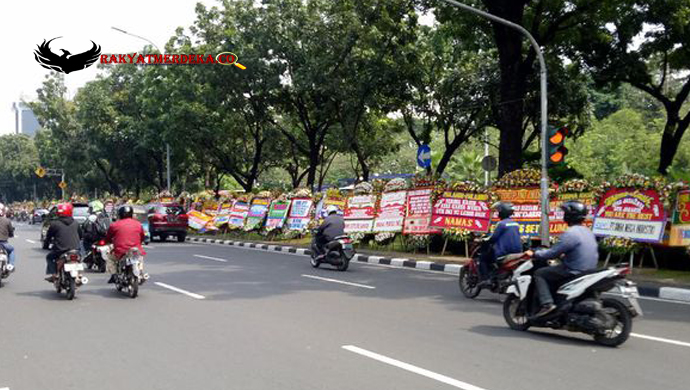 karangan-bunga-untuk-ahok-membanjiri-balai-kota