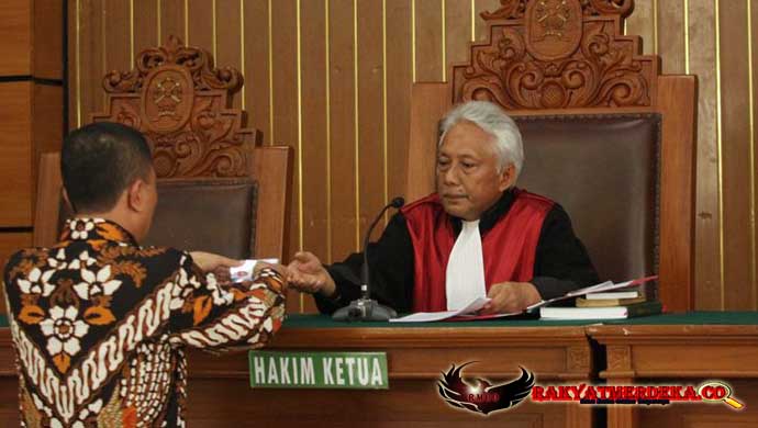 Pertimbangan Hakim Cepi Membatalkan Status Tersangka Setya Novanto