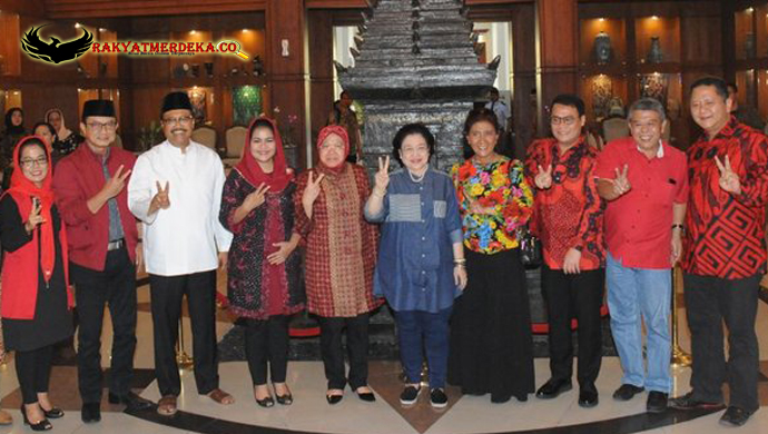 Megawati-Menanyakan-Risma-Sebenarnya-Preman-Atau-Wali-Kota