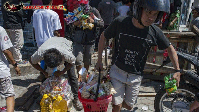 Tidak-Hanya-Supermarket,-Korban-Gempa-Palu-Coba-Bobol-ATM