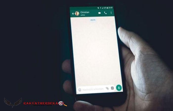 Sadis! Isi Chat Ayah ke Putrinya Gegara Bela Ibu: Lu Bukan Anak Gue Lagi