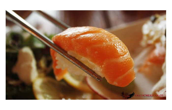 Buntut Promo Sushi, Pria Ini Terjebak dengan Nama Salmon Dream Selamanya